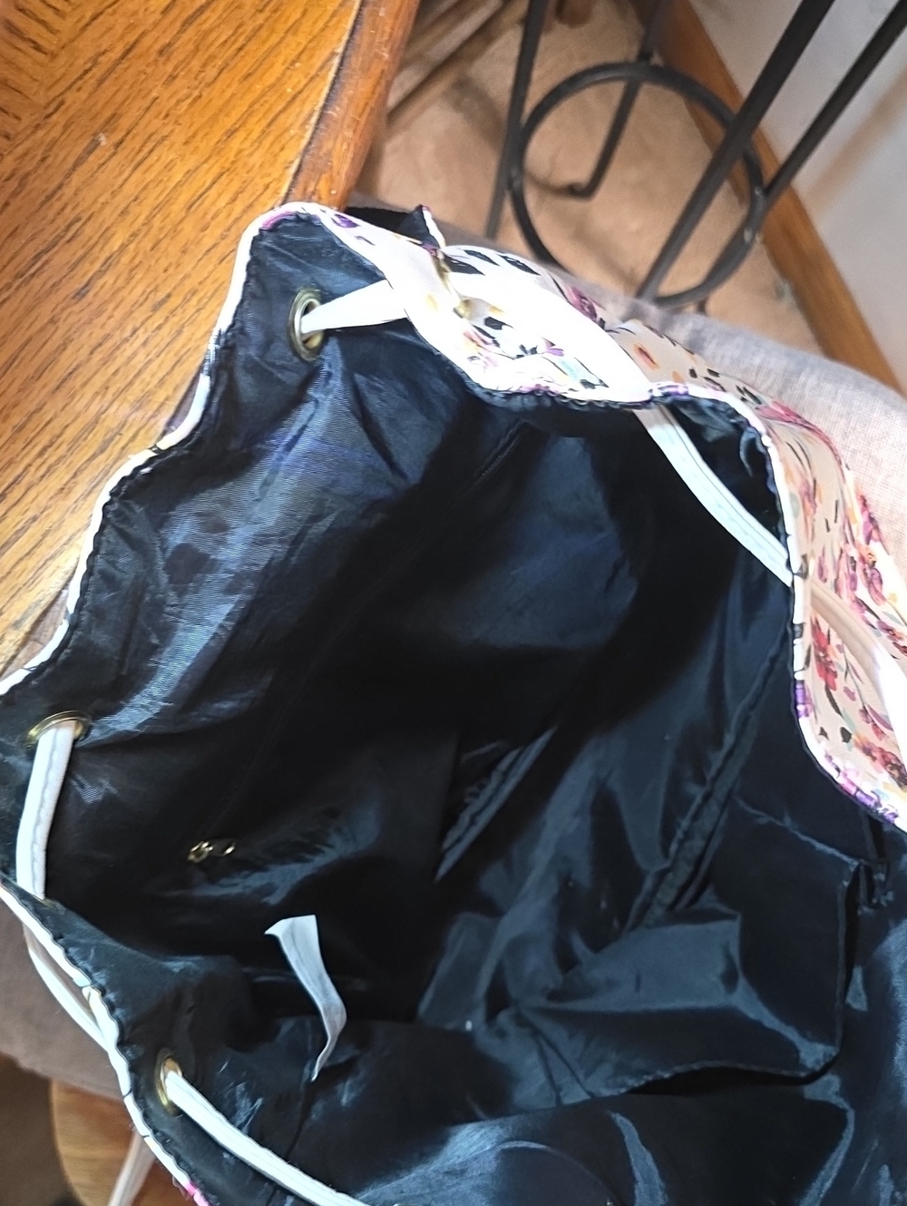 Large Floral Backpack - Picture 5 of 8